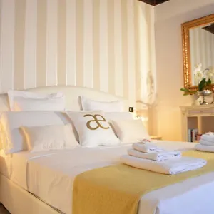  Apartment Historic Center - Elegant With Charming Antiques - Raffaello